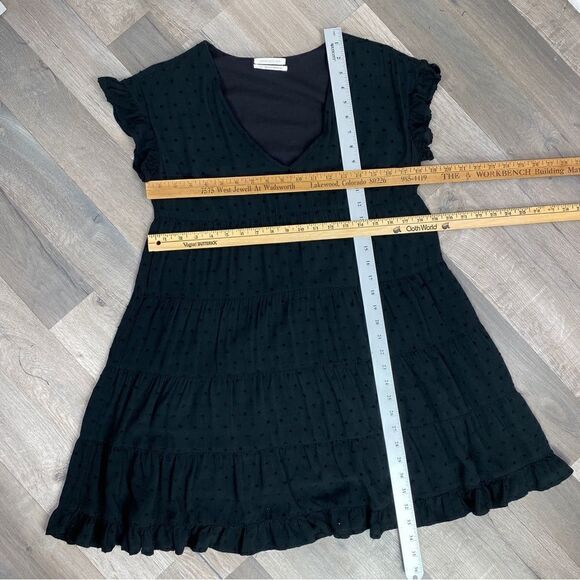 Urban Outfitters Tiered Clip Dot Mini Shift Dress Black Small - Picture 14 of 14